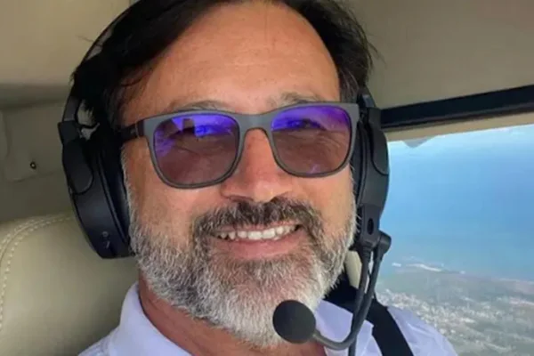 Imagem do piloto de avião que caiu na Bahia