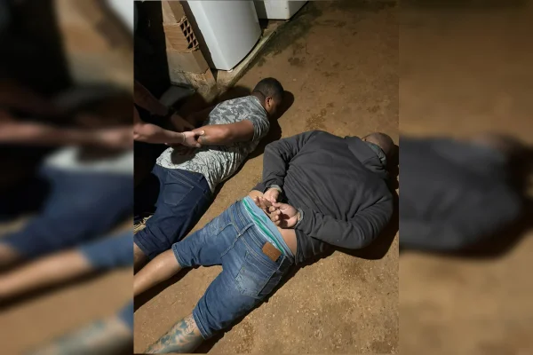 Após briga em bar, pai e filho tentam matar homem com garrafa de vidro