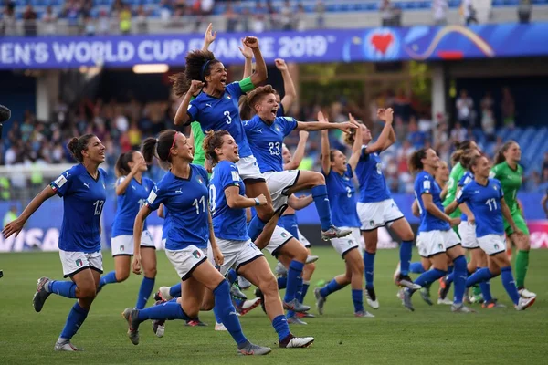 Itália derrota a China e se classifica às quartas do Mundial Feminino