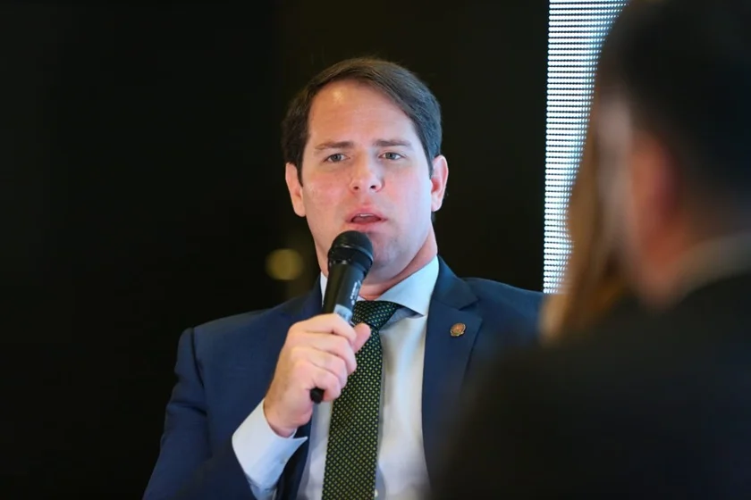 Rafael Sampaio preside o Sindepo Rafael Sampaio preside o Sindepo