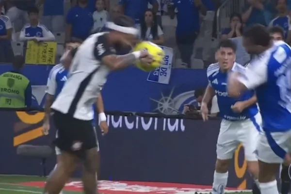 Cruzeiro vai à CBF contra gol de Memphis e cartão amarelo de Romero