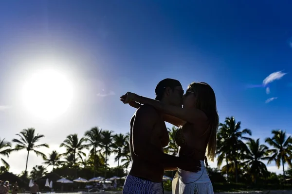 Tá chegando a hora! Valéria Bittar e Paulo Roriz já estão em Trancoso