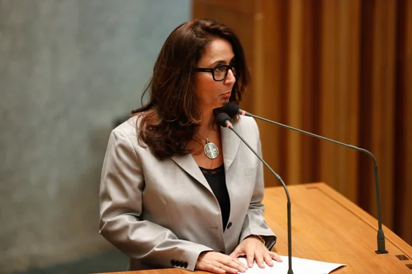 TRE-DF soma cinco votos contra Liliane Roriz por compra de votos