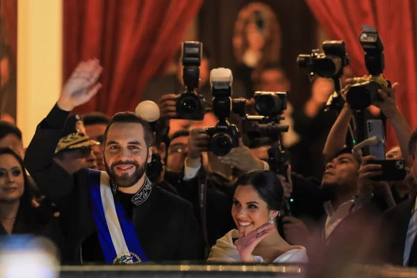 O presidente Nayib Bukele na comemoração de 6 anos no comando de El Salvador