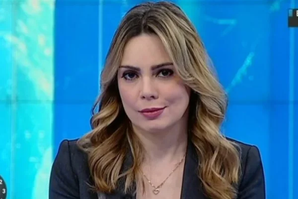 Rachel Sheherazade é processada e desmentida após expor motorista nas redes