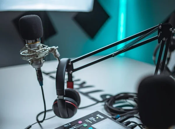 Podcast discute employer branding, trabalho remoto e comunicação