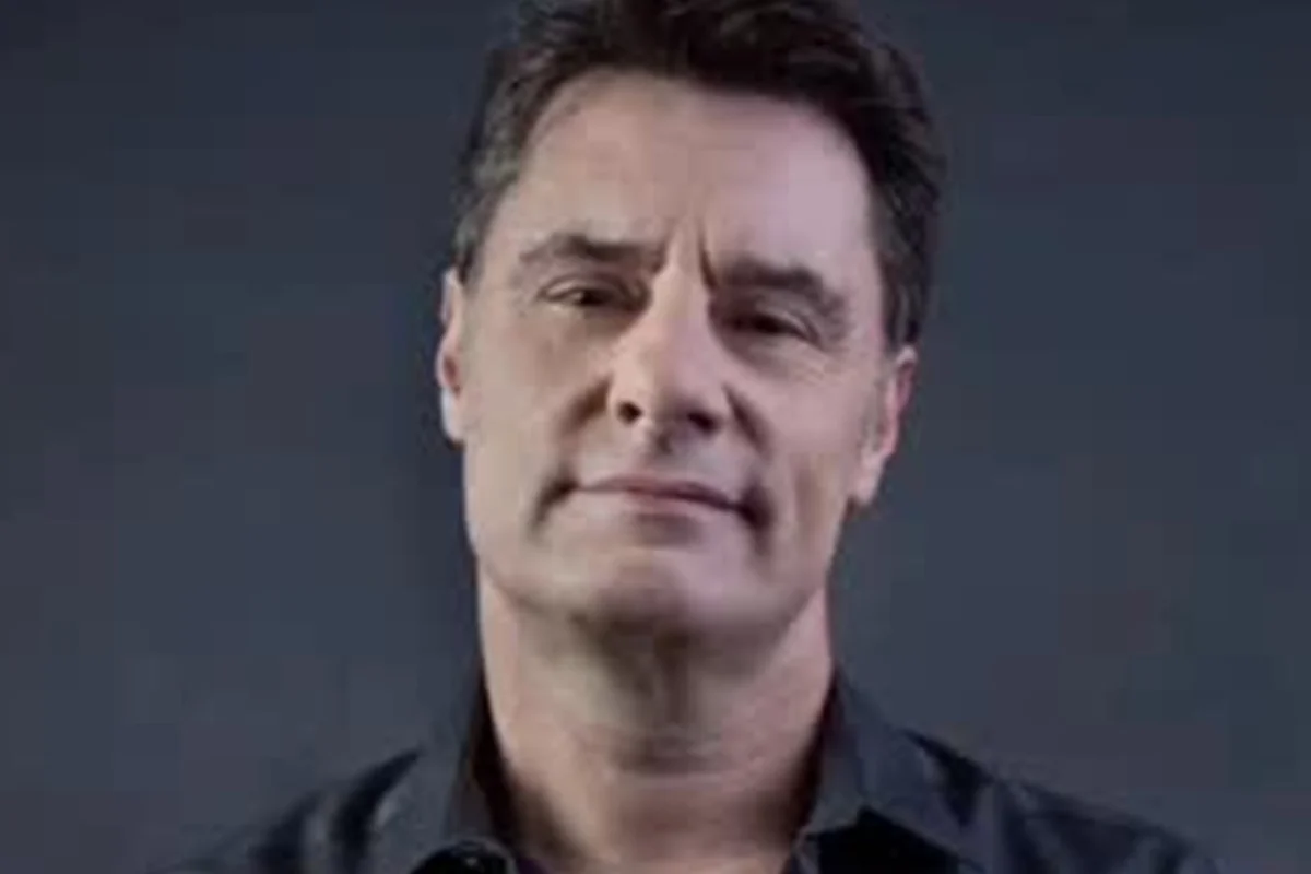 Renato Scarpin desabafou sobre falta de público no teatro Renato Scarpin desabafou sobre falta de público no teatro