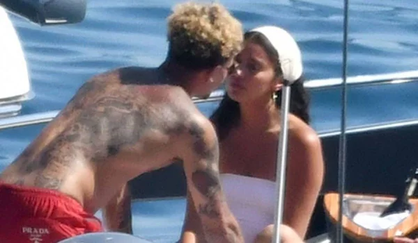 Jogador oficializa namoro com Cindy Kimberly, ex de Lewis Hamilton
