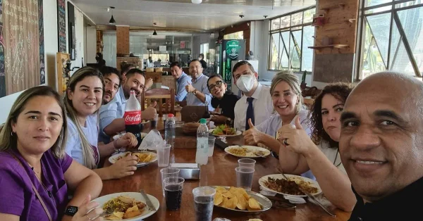 Prefeito de Goiânia, Rogério Cruz (Republicanos), em comemoração recente