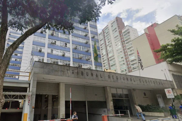 TRE manda excluir post de deputado criticando festa com sexo oral fake
