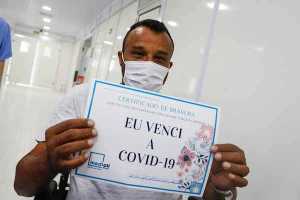 Fotos da família, música e afeto. Hospital humaniza internação de pacientes com Covid - destaque galeria Fotos da família, música e afeto. Hospital humaniza internação de pacientes com Covid - destaque galeria