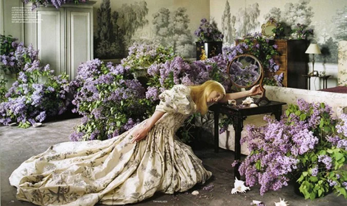 Fotógrafo Tim Walker vai assinar o Calendário Pirelli de 2018 - imagem 2 Fotógrafo Tim Walker vai assinar o Calendário Pirelli de 2018 - imagem 2