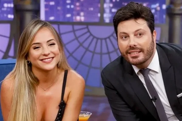 Gabi Martins e Danilo Gentili