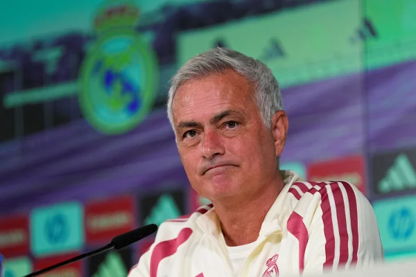 Foto colorida de José Mourinho, do Real Madrid - Metrópoles
