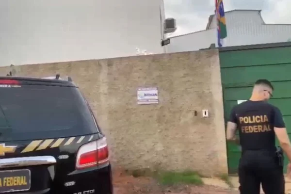 PF faz operação contra importação e fabricação ilegal de agrotóxicos