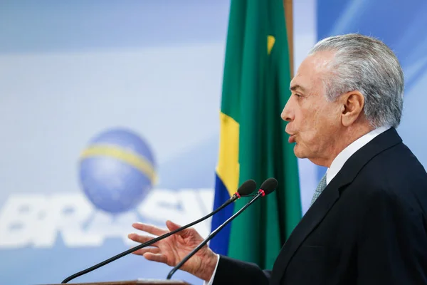 Temer: intervenção “dá conforto e segurança” para moradores de morros