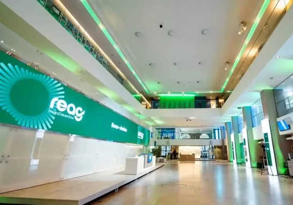 Reag engoliu concorrentes e desequilibrou o mercado antes da liquidação