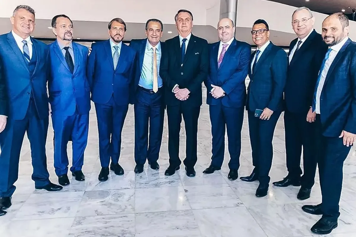Bolsonaro recebeu líderes evangélicos, incluindo JB Carvalho, em evento no Planalto, em 2020 Bolsonaro recebeu líderes evangélicos, incluindo JB Carvalho, em evento no Planalto, em 2020