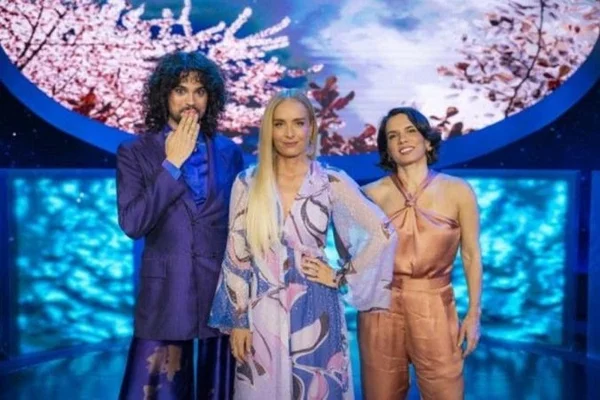 Na foto, os apresentadores da série jornada astral