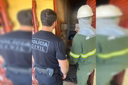 Técnico da concessionária e policial da PCDF averiguam a situação
