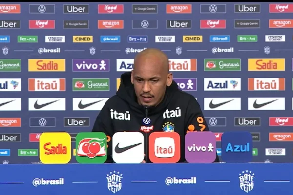 Fabinho defende intensidade após entrada de Casemiro em Endrick
