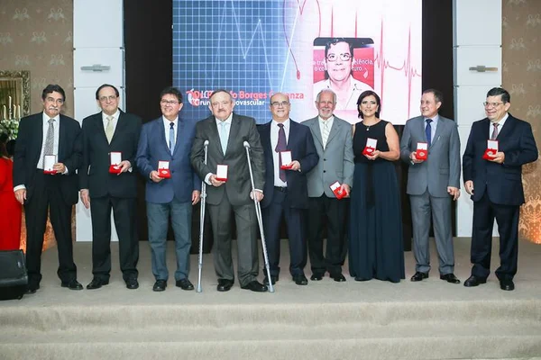 Instituto do Coração celebra 25 anos com baile no Recanto das Águas