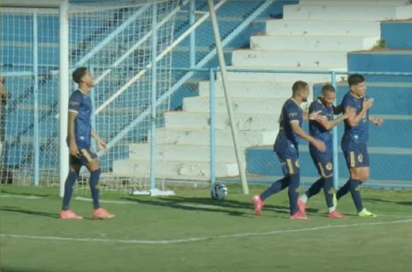 Print colorido de um vídeo de Aparecidense e Gazin Porto Velho - Metrópoles