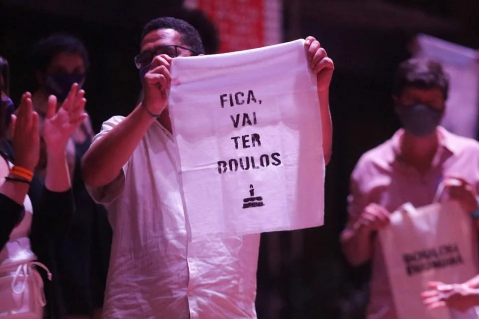 Em evento no Teatro Oficina, Boulos recebe apoio de artistas em São Paulo Em evento no Teatro Oficina, Boulos recebe apoio de artistas em São Paulo