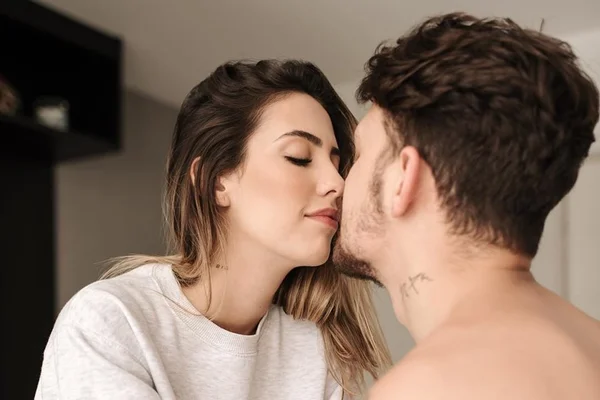 Grávida de Saulo Pôncio, Gabi Brandt entra em trabalho de parto