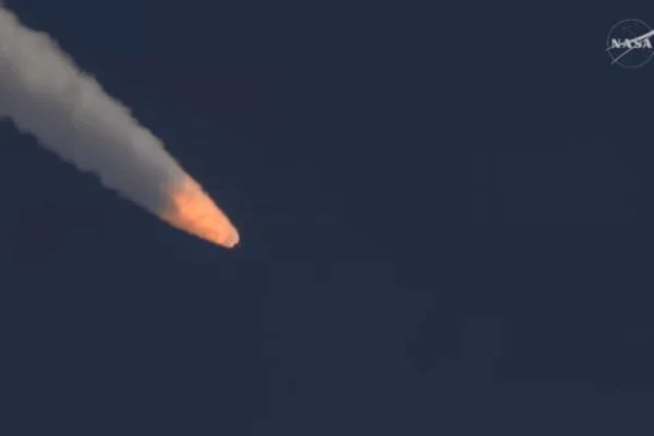 A missão Artemis II da NASA com tripulação parte rumo à Lua - Metrópoles