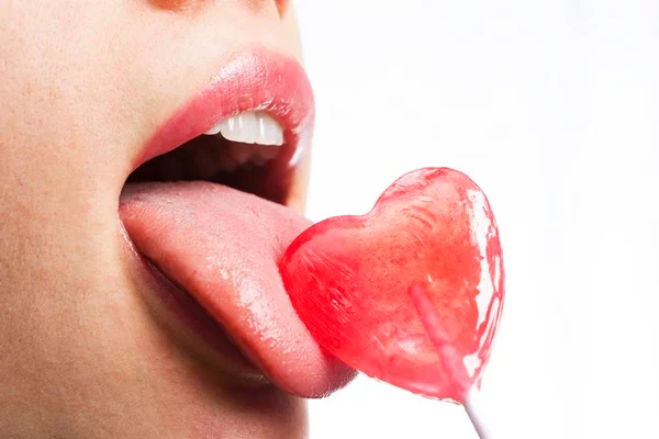 Retrospectiva 2021: 4 vezes que a Pouca Vergonha falou de sexo oral