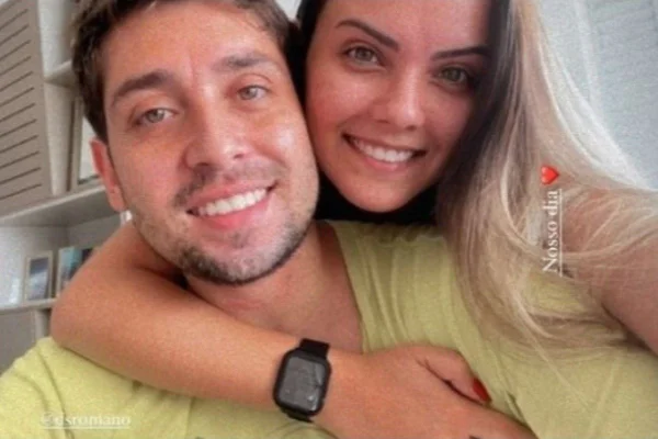 Imagem colorida de casal. Metrópoles