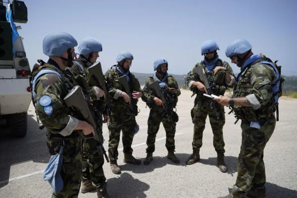 Imagem colorida de soldados da paz da ONU - Metrópoles