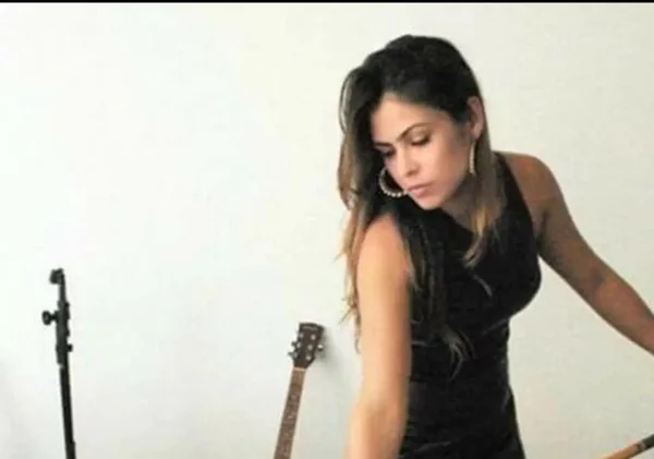 Ex-modelo é morta e carbonizada após emboscada na Grande SP