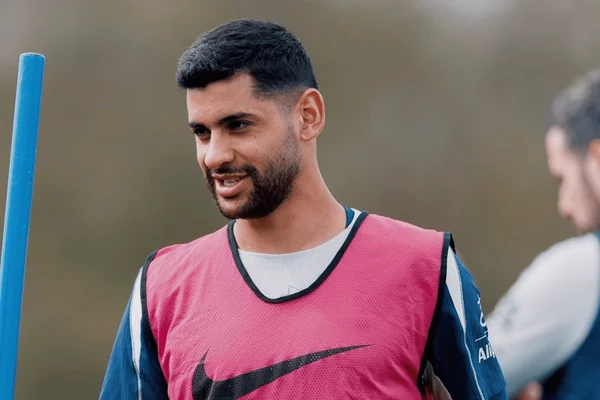 Cristian Romero é capitão do Tottenham e jogador da seleção argentina