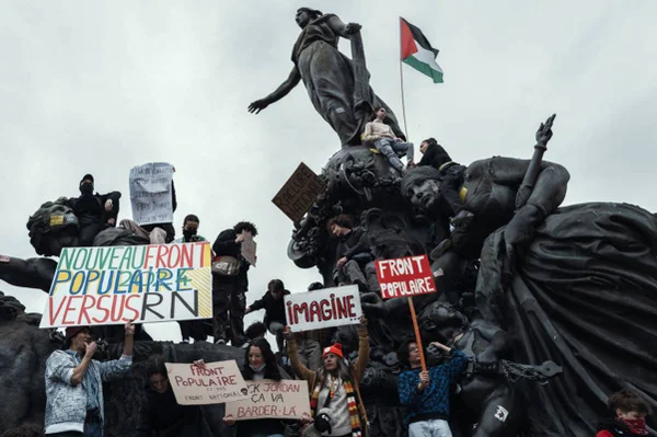 Protesto contra avanço da extrema direita em Paris, França -- Metrópoles