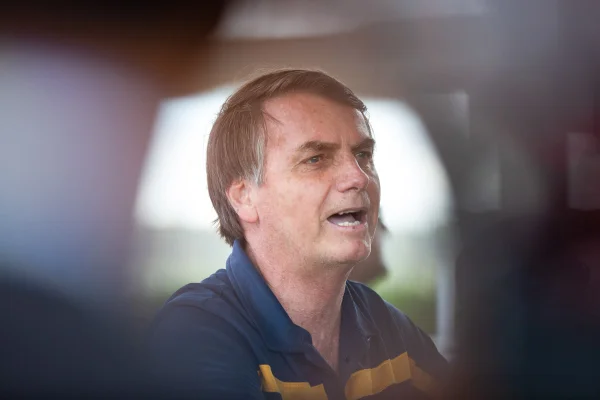 Sem Aliança, Bolsonaro diz que não vai se envolver com eleições