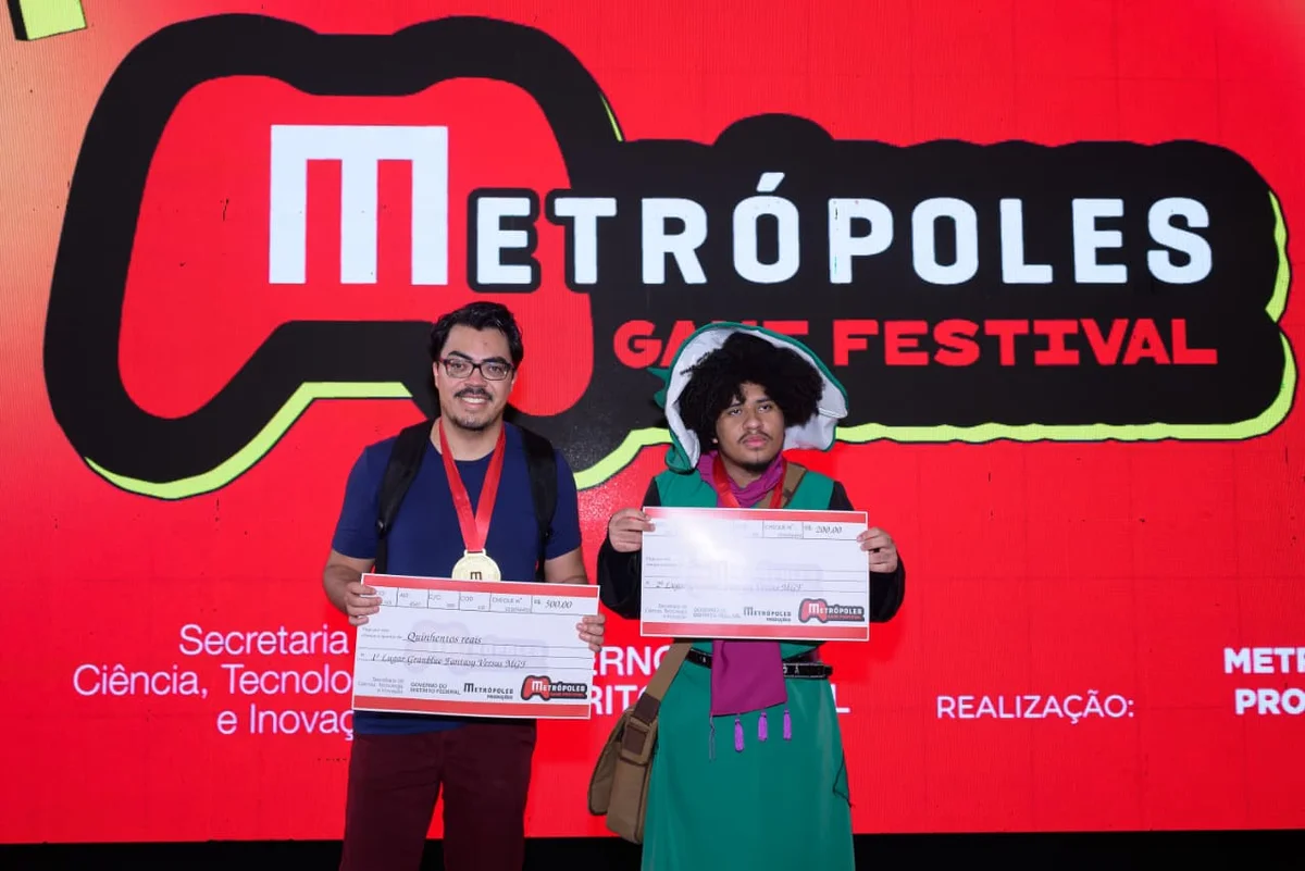 Wendell Silva foi o campeão da competição de Granblue Fantasy Versus no Metrópoles Game Festival. Antônio Bernardo ficou com o 2º lugar Wendell Silva foi o campeão da competição de Granblue Fantasy Versus no Metrópoles Game Festival. Antônio Bernardo ficou com o 2º lugar