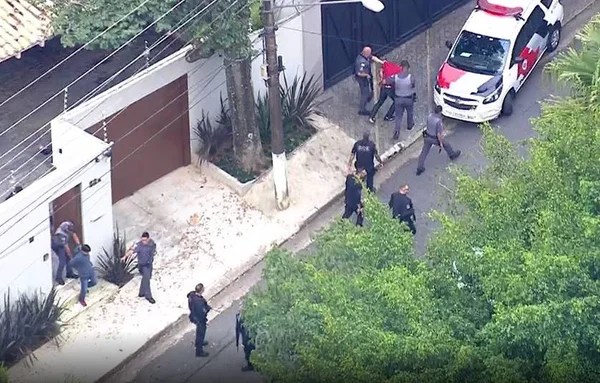 Delegado da PF morre ao reagir a assalto dentro da própria casa