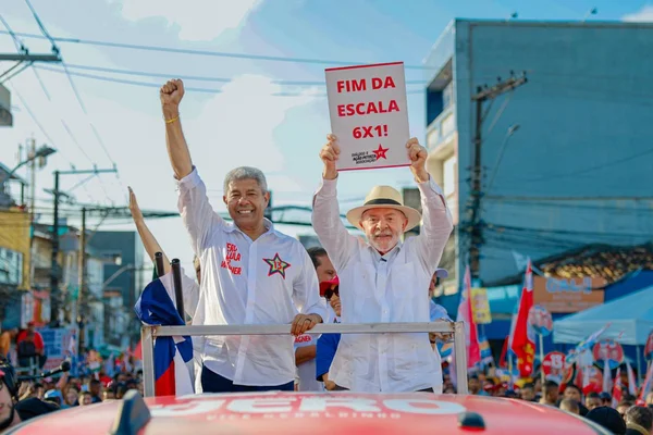 Com 6×1 e passe livre, Lula aposta em medidas populares para 2º turno - destaque galeria Com 6×1 e passe livre, Lula aposta em medidas populares para 2º turno - destaque galeria