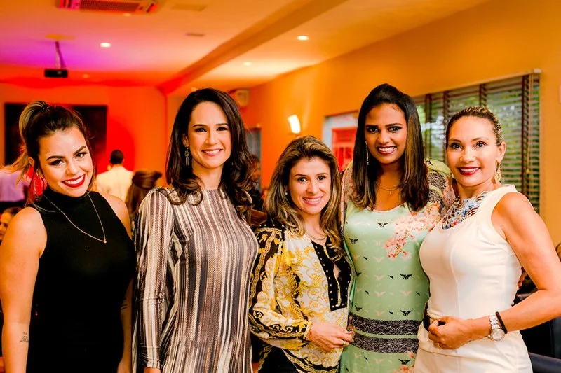 Marina de Assis, Juliana Mendes, Priscila Machado, Neusinha e Nena Queiroz Marina de Assis, Juliana Mendes, Priscila Machado, Neusinha e Nena Queiroz