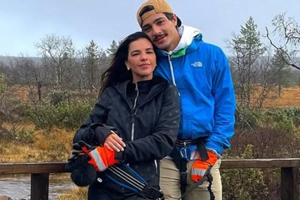 Após anunciar gravidez, Mariana Rios publica foto rara com o namorado - Metrópoles