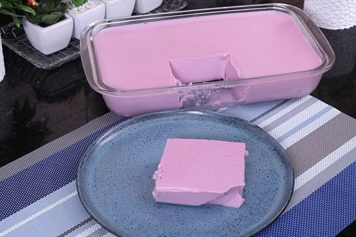 Veja como preparar uma sobremesa com gelatina usando 5 ingredientes