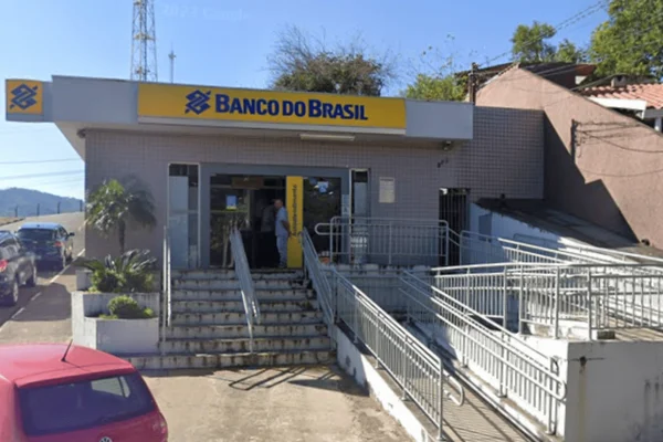 agência criminosos banco roubada interior de sp furto armas