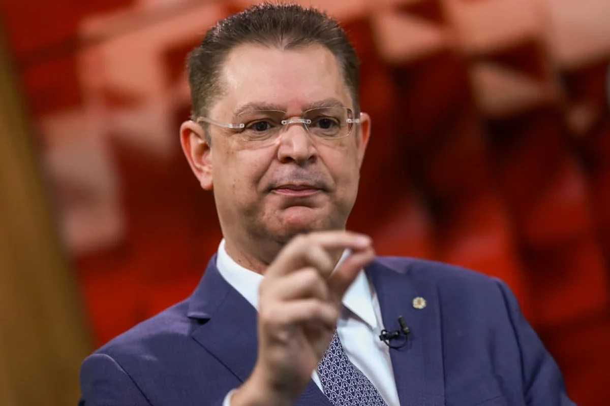 Alvo da PF, Sóstenes declara R$ 500 mil em dinheiro vivo ao TSE