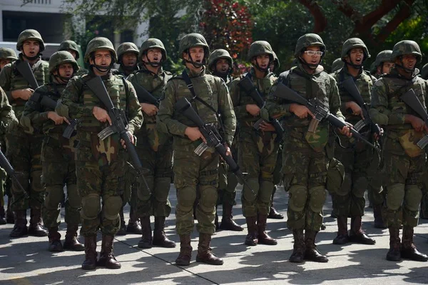 Bolsonaro autoriza Exército onde membros do PCC ficarão presos