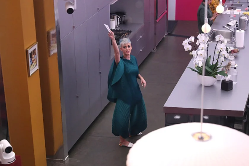 Katy Perry faz seu “Big Brother” e conta qual ex é o melhor na cama - imagem 6 Katy Perry faz seu “Big Brother” e conta qual ex é o melhor na cama - imagem 6