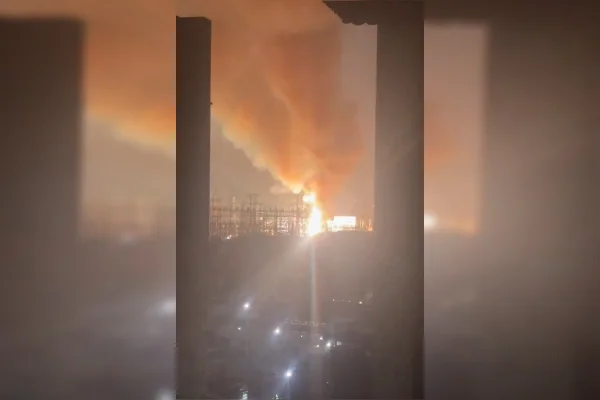 Incêndio em subestação de energia elétrica em São Gonçalo, no Rio de Janeiro - Metrópoles