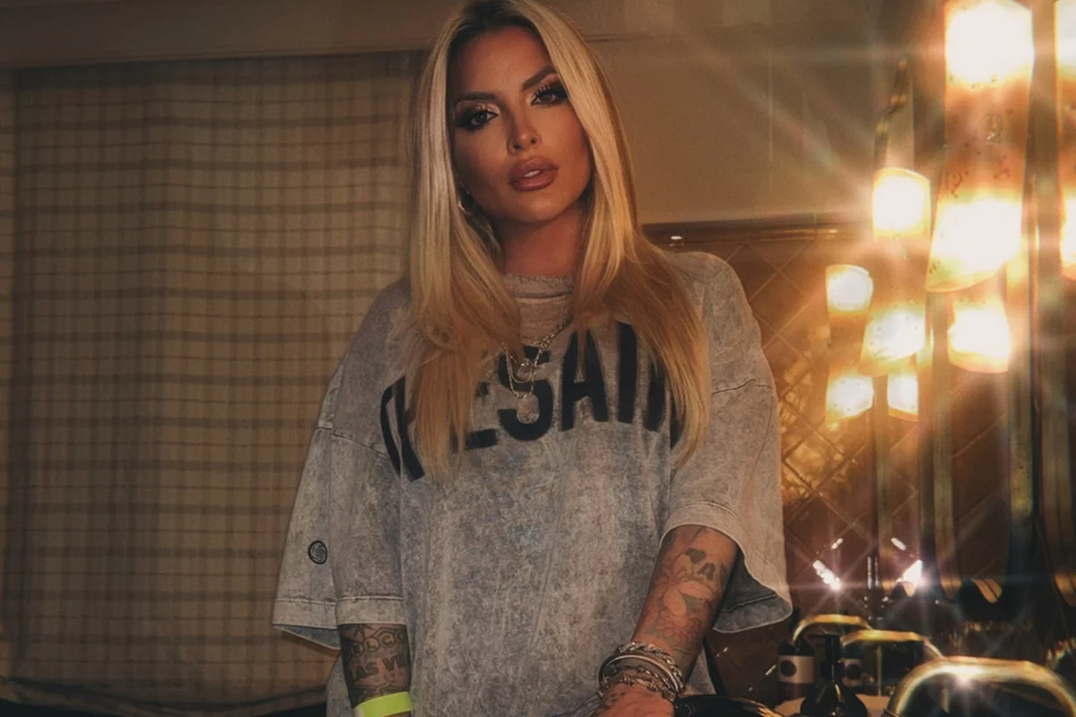 Clara Aguilar gravou um vídeo para as redes sociais Clara Aguilar gravou um vídeo para as redes sociais