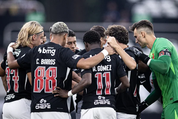 Vasco envia ofício à CBF e contesta arbitragem em empate com Cruzeiro